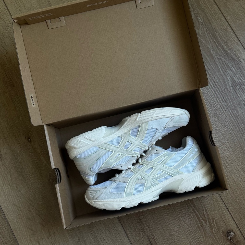 Asics Women's White and Light Gray Running Sneakers